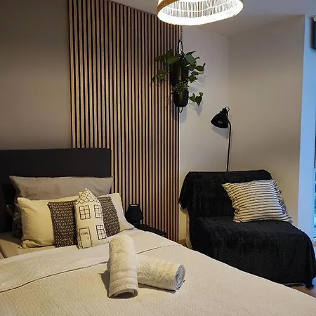 Art Stucky Apartment