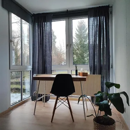 Apartment Art Stucky *